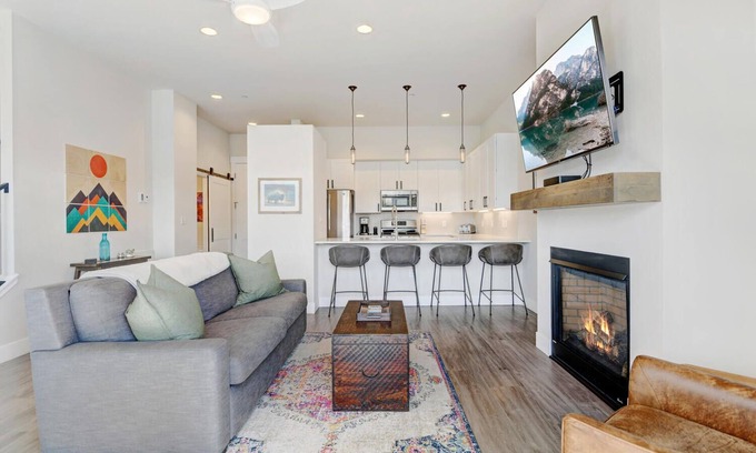 Winter Park House | Experience a Cozy Loft with Hot Tub & Breathtaking Views