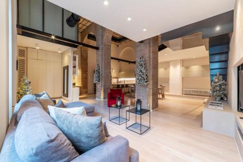Rome Province Apartment | Elegant Loft Steps from Via Veneto with Family-Friendly Amenities