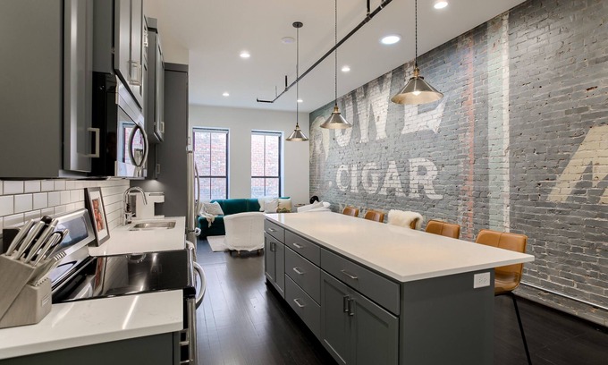 Downtown Lincoln Condo | Prime Location Lofts Near UNL with Breakfast & Family Amenities
