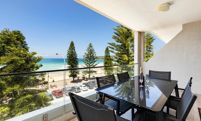 Manly Apartment | Stylish Manly Beachfront Apartment with Ocean Views