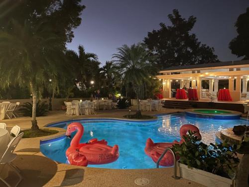 Santa Cruz Villa | Luxury Mansion Metro area