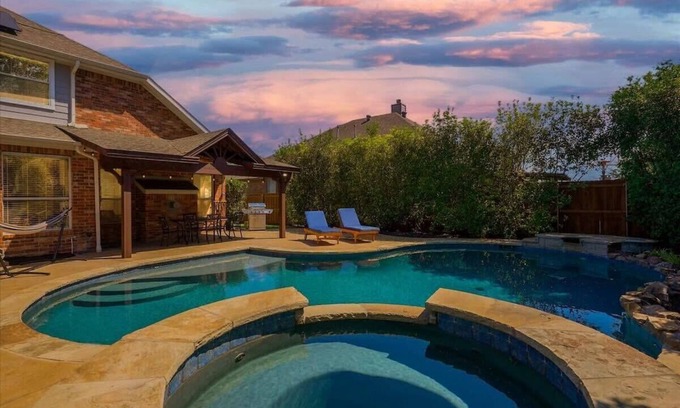 Rowlett House | Elegant Mansion Paradise with Cinema Room & Heated Pool