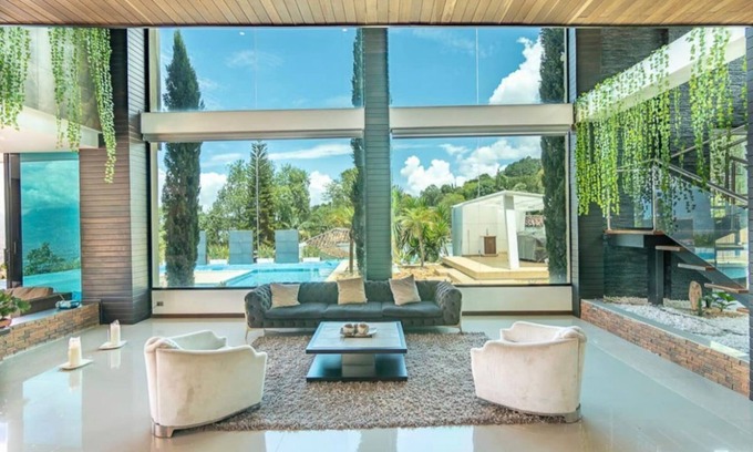 Envigado House | Elegant Mansion with City Views and Private Pool Amenities