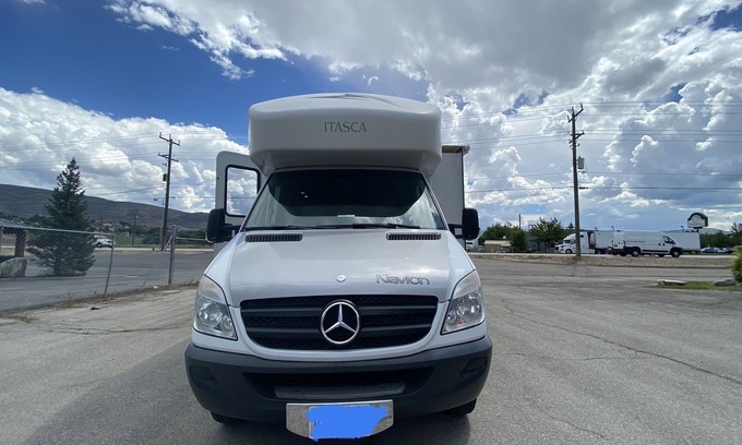 Herriman House | Experience the Mercedes Class C RV with Ocean Views
