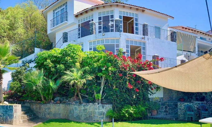 El Chiflon Villa | Elegant Mexican Villa with Breathtaking Ocean Views