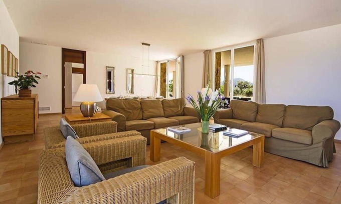 Pollensa Villa | Modern Villa with Pool & Mountain Views - Guest Rated 9/10