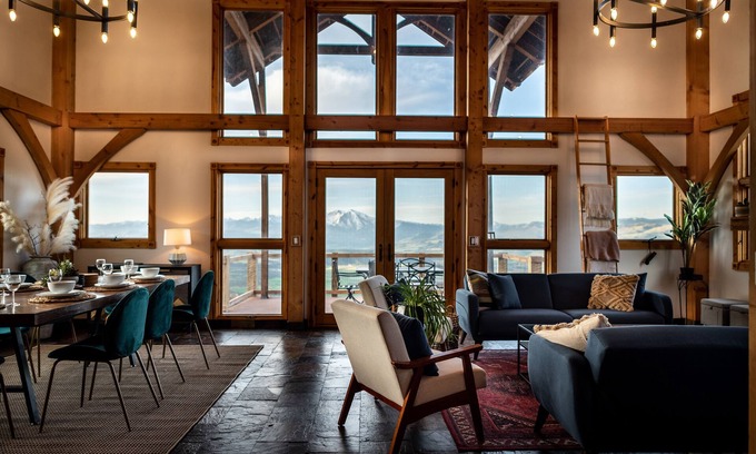 Glenwood Springs Cabin | Mountain Top Cabin with Breathtaking Views & Inviting Amenities