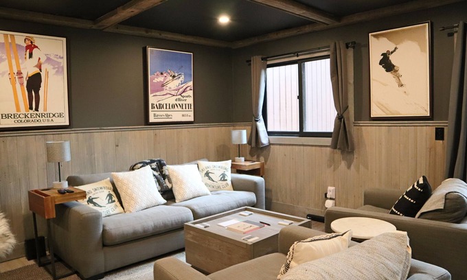 Vernon Condo | Luxury Mountain Retreat.Minutes from ski slopes,Water Park,Resort & scenic hikes