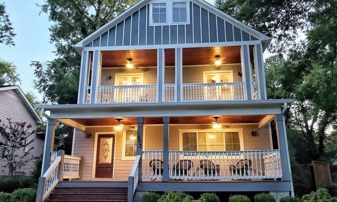 Metrocenter - North Rhodes Park House | Elegant Nash Retreat Near Broadway – Perfect for Groups