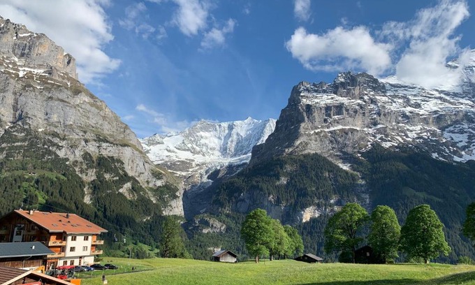Grindelwald Apartment | New Hotel with Amazing Views of Grindelwald Eiger Jungfrau