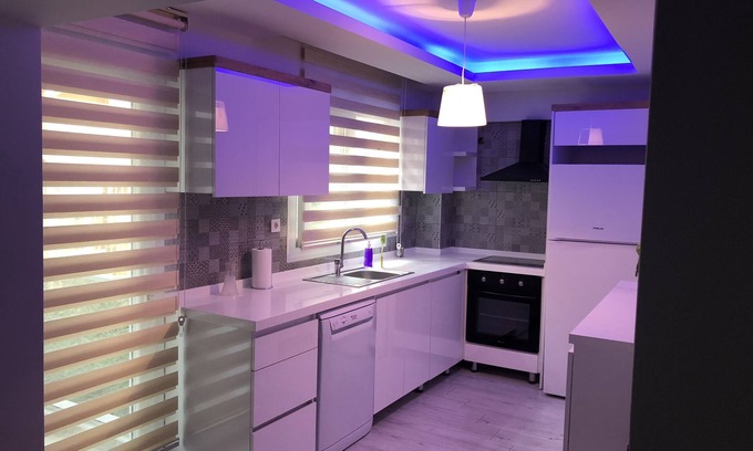 Balcova Apartment | Cozy Studio Condos with Kitchen Near Ekonomi University