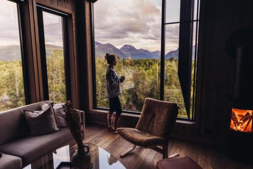 Møre og Romsdal Apartment | Nordic Suite with Private Sauna & Breathtaking Mountain Views