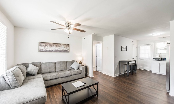 Gallatin House | Premier Nashville Retreat with Lake Access and Ocean Views