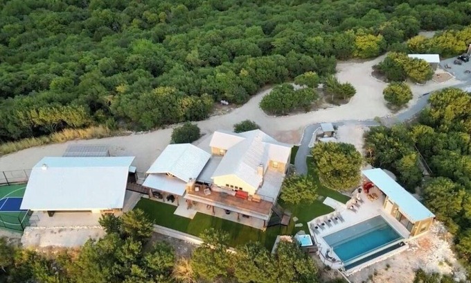 Muenster House | Premier North Texas Retreat with Pool, Spa & Sports Courts