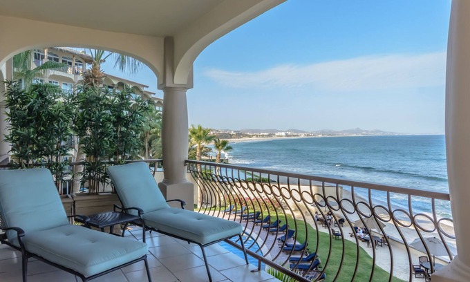 San Jose del Cabo Condo | Oceanfront 3 Bedroom Condo with Pool & Spa - Rated 10/10!