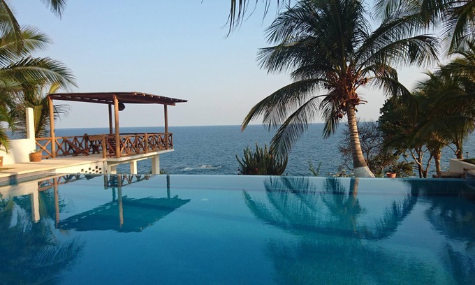 Carrizalillo House | Oceanfront Retreat with Infinity Pool & Unmatched 9.8 Rating