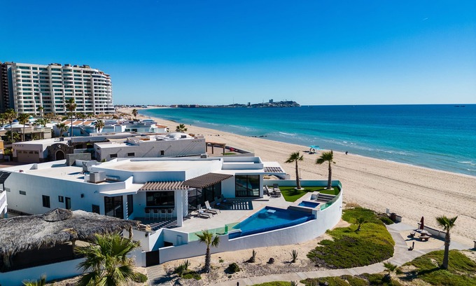 Puerto Penasco House | Beachside Oasis: Private Pool & Hot Tub on Sandy Beach