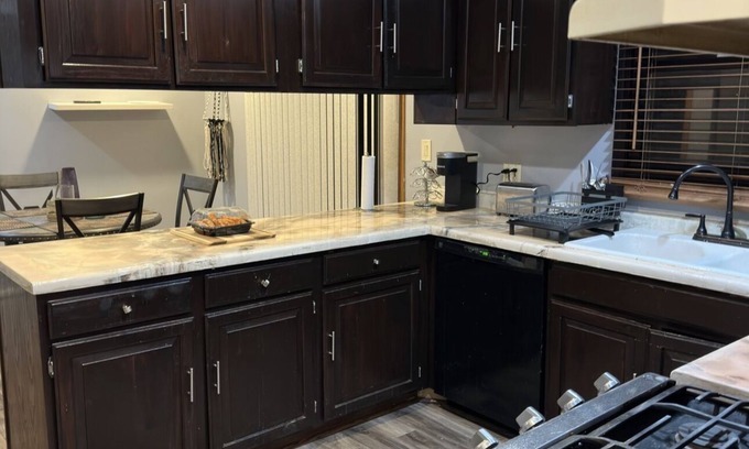 La Grange Apartment | Unwind at Luxury on Lagrange with Spa and Hot Tub