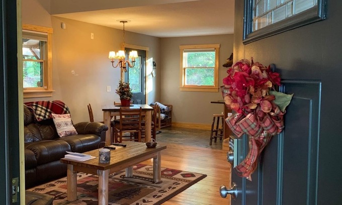 Fairview House | Prime Location with Tree Top Views & Spa Amenities