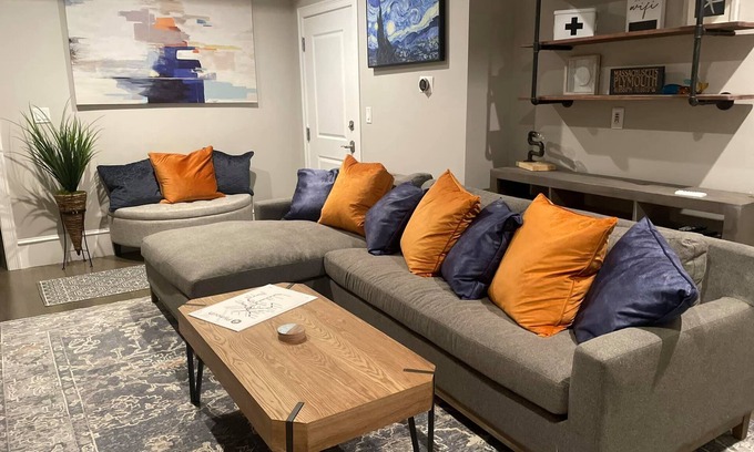 Plymouth Cultural District Apartment | Elegant One Bedroom Apartment in Downtown Plymouth, MA