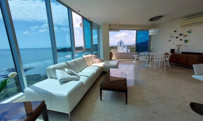 Playa Bonita Village Apartment | Unforgettable Stay at Playa Bonita with Ocean View & Spa