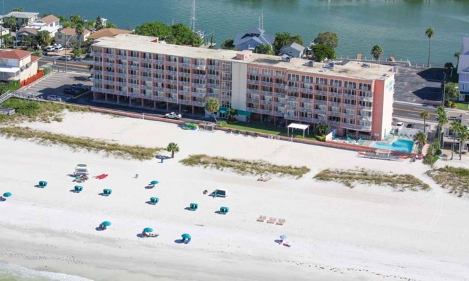 Treasure Island Apartment | Exclusive Penthouse Suite at Island Inn Beach Resort