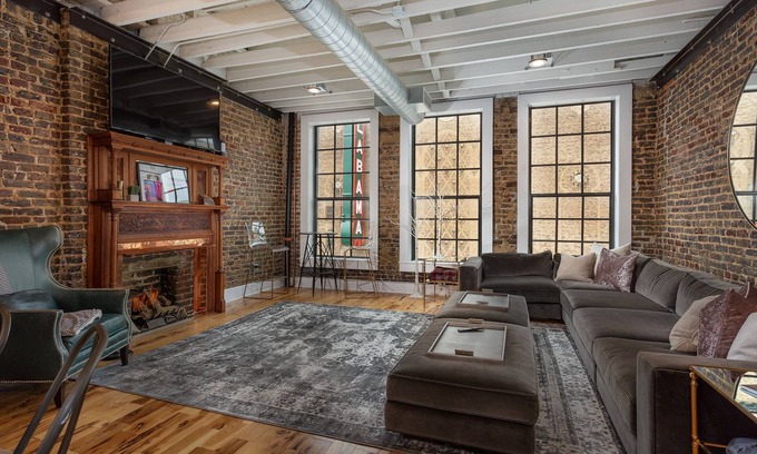Central City Apartment | Exclusive Penthouse with Private Deck & Spa Amenities