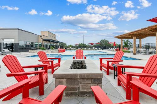 Marble Falls Apartment | Luxury Pool Home, Mins To Hospitals, Gym