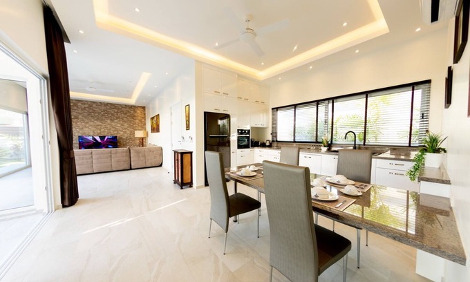 Hin Lek Fai Villa | Elegant Pool Villa Iris with Private Amenities Await You