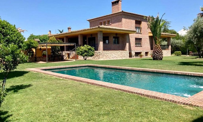 Pepino House | Elegance Awaits at Positive House Gran Chaparral Toledo