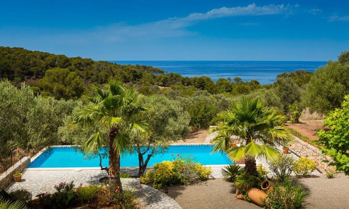 Banyalbufar Villa | Exclusive Mallorca Villa with Private Pool & Family Amenities