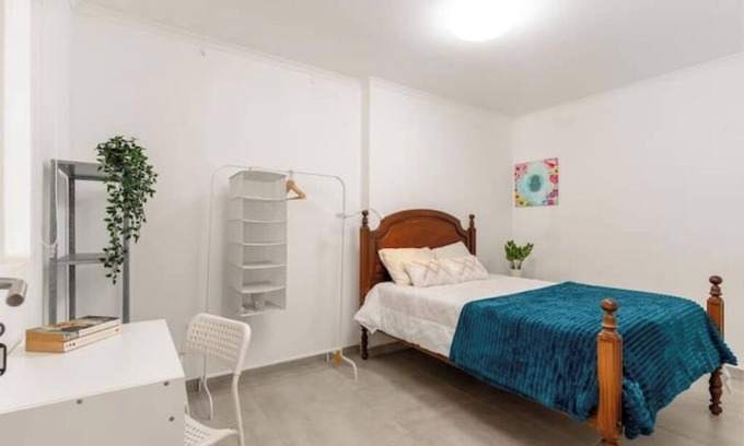 Costa de Caparica Apartment | Luxury private room near the beach