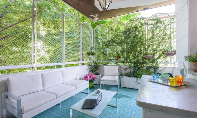 Quartiere XIII Aurelio Apartment | Elegant 5BR Retreat in Vatican with Hot Tub & Terrace