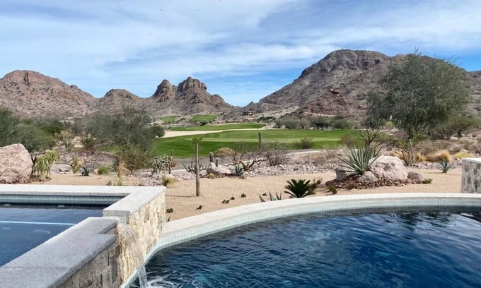 Loreto Villa | Exclusive Villa Retreat with Pool on Golf Course