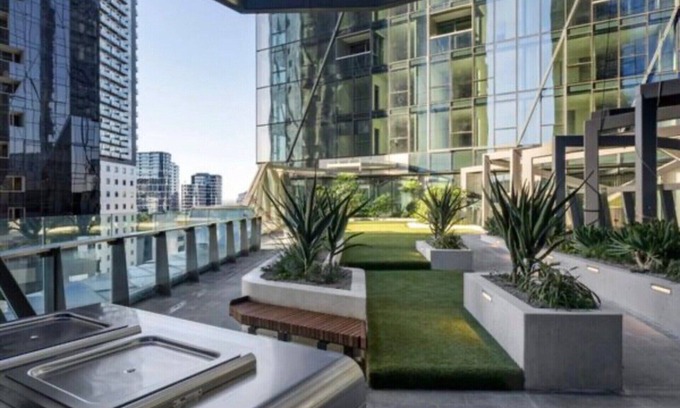 Docklands Apartment | Luxury Redefined: Your Unforgettable Stay Awaits