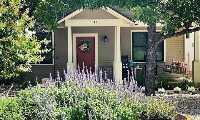 Fredericksburg House | Prime Rental Steps from Main Street in Fredricksburg