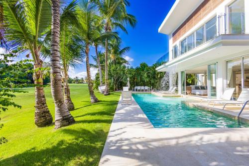 Bavaro Villa | Exclusive Waterfall Villa in Punta Cana with Private Pool