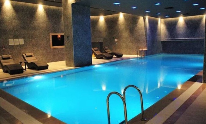 Kartepe Condo | Elegant Residence in 5* Hotel with Pool and Lake Views
