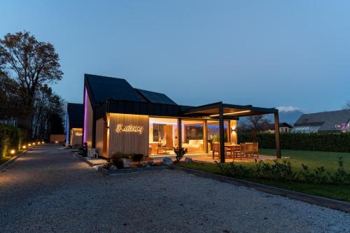 Sencur House | Experience Oceanfront Bliss at Potatoland Resort