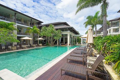 Casuarina Apartment | Tranquil Resort Studio with Pool, Steps from the Beach