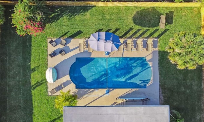 Sun Bay South House | Guest Rated 10/10: Spacious House with Pool & Family Amenities