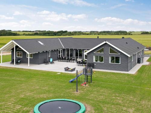 Spøttrup House | Ideal 24-Person Holiday Home in Sp ttrup with Pool