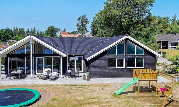 Hvidbjerg Strand House | Stunning 16-Person Holiday Home in Børkop with Pool