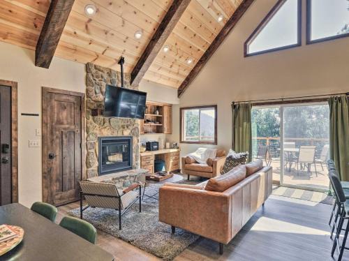 Mi-Wuk Village House | Elegant Retreat in Mi-Wuk Village with Family-Friendly Amenities