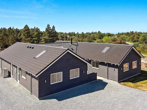 Blavand House | Spacious 16-Person Holiday Home in Blåvand with Pool
