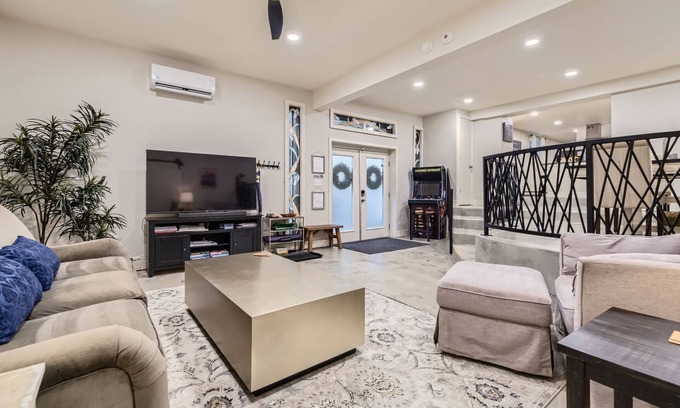 Old North End House | Modern Springs Vacation Haven: 10/10, Pet-Friendly Retreat