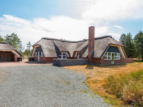 Kongsmark House | Spacious 14-Person Holiday Home in R m with Pool