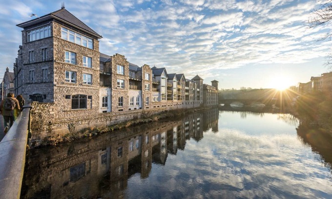 Kendal Apartment | Top-Rated Riverside Apartment Near Lake District & Yorkshire Dales