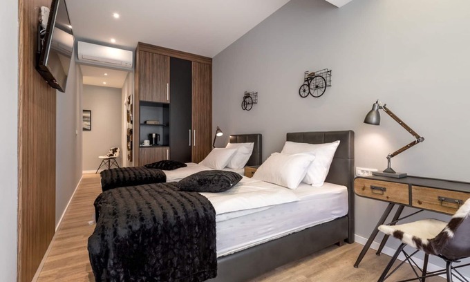 Bacvice Apartment | Top-Rated Grevillea Room with Spa in Split Awaits You