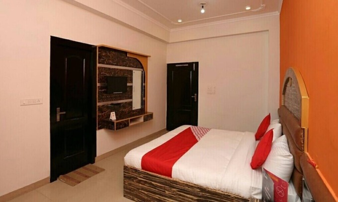 Mathura Bed & Breakfast | LUXURY ROOMS NEAR GOVARDHAN TEMPLE